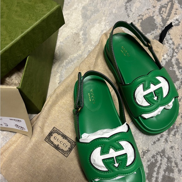 GG INTERLOCKING G CUT OUT SANDAL JADE GREEN LAMBSKIN main image 1